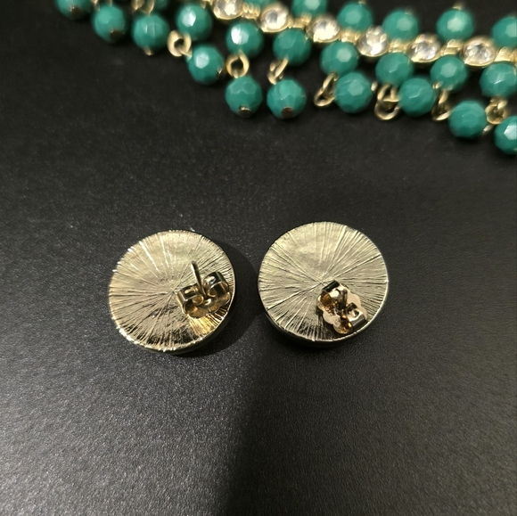 Avon Turquoise and Gold Beaded Necklace Set - Picture 6 of 6